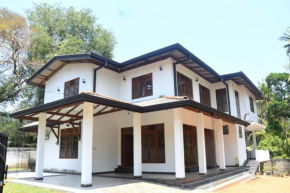 Silverline Guest House Anuradhapura